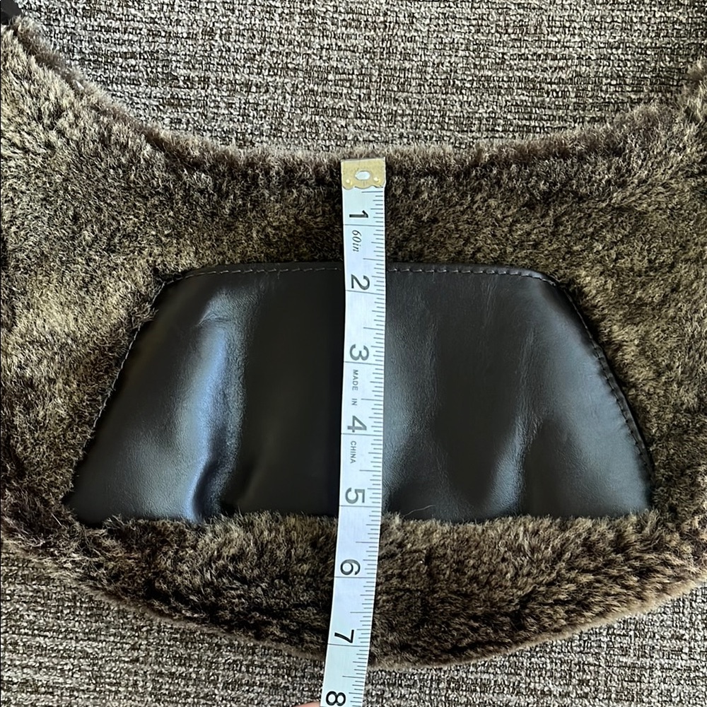 Overland Shoulder Bag - Picture 9 of 10